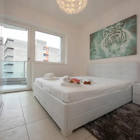 Prestige Du 27 Apartment Lugano