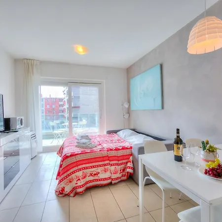 Prestige Du 27 Apartment